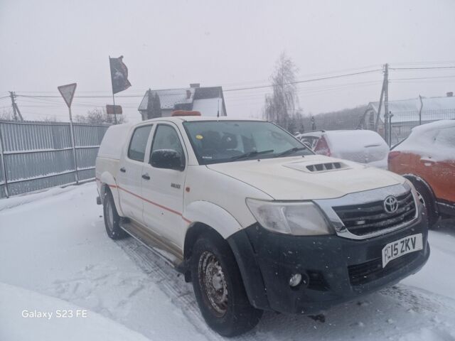 Білий Тойота Хайлюкс, об'ємом двигуна 0 л та пробігом 88 тис. км за 9452 $, фото 1 на Automoto.ua