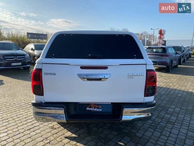 Білий Тойота Хайлюкс, об'ємом двигуна 2.76 л та пробігом 151 тис. км за 28800 $, фото 5 на Automoto.ua