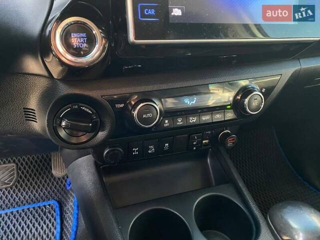 Білий Тойота Хайлюкс, об'ємом двигуна 2.76 л та пробігом 151 тис. км за 28800 $, фото 16 на Automoto.ua