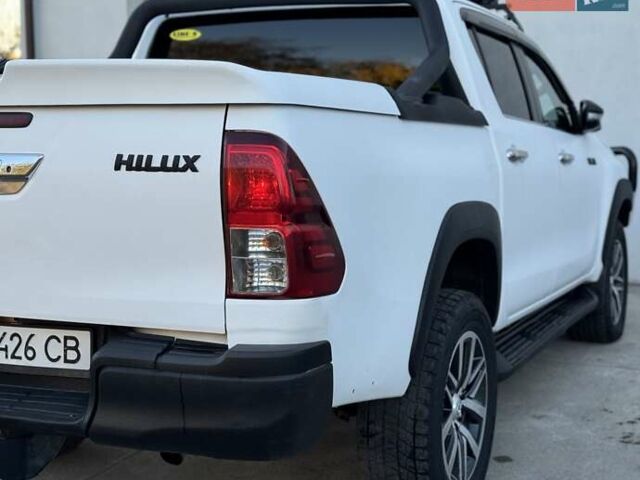 Тойота Хайлюкс 2016 в Сарнах на Automoto.ua Белый Тойота Хайлюкс, объемом двигателя 2.8 л и пробегом 174 тыс. км за 31900 $, фото 13 на Automoto.ua