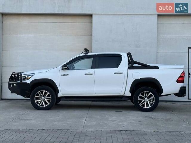 Тойота Хайлюкс 2016 в Сарнах на Automoto.ua Белый Тойота Хайлюкс, объемом двигателя 2.8 л и пробегом 174 тыс. км за 31900 $, фото 22 на Automoto.ua