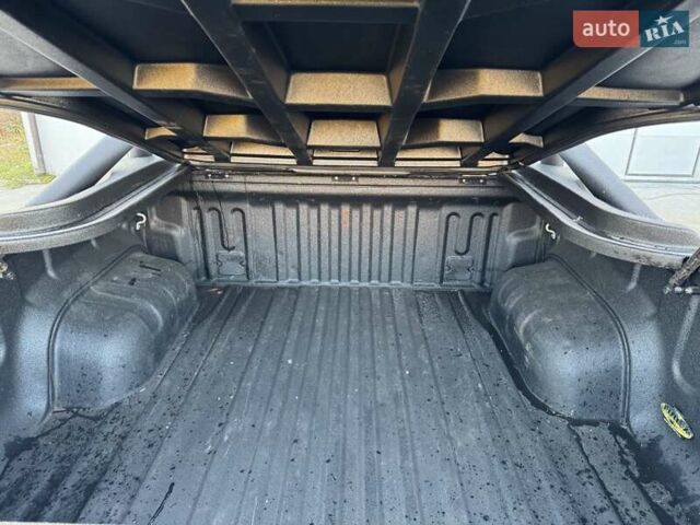 Тойота Хайлюкс 2016 в Сарнах на Automoto.ua Белый Тойота Хайлюкс, объемом двигателя 2.8 л и пробегом 174 тыс. км за 31900 $, фото 43 на Automoto.ua