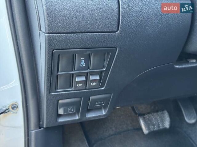 Тойота Хайлюкс 2016 в Сарнах на Automoto.ua Белый Тойота Хайлюкс, объемом двигателя 2.8 л и пробегом 174 тыс. км за 31900 $, фото 65 на Automoto.ua