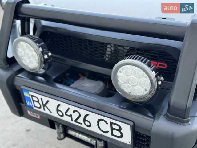 Тойота Хайлюкс 2016 в Сарнах на Automoto.ua Белый Тойота Хайлюкс, объемом двигателя 2.8 л и пробегом 174 тыс. км за 31900 $, фото 30 на Automoto.ua