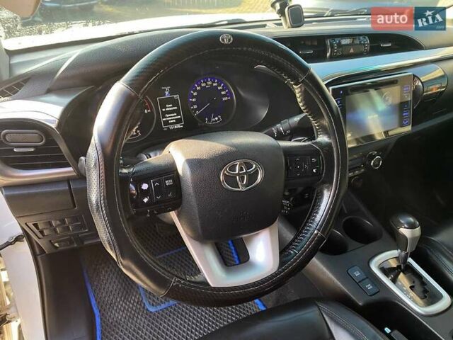 Білий Тойота Хайлюкс, об'ємом двигуна 2.76 л та пробігом 151 тис. км за 28800 $, фото 13 на Automoto.ua