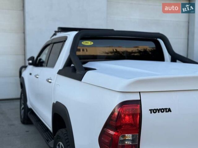 Тойота Хайлюкс 2016 в Сарнах на Automoto.ua Белый Тойота Хайлюкс, объемом двигателя 2.8 л и пробегом 174 тыс. км за 31900 $, фото 9 на Automoto.ua