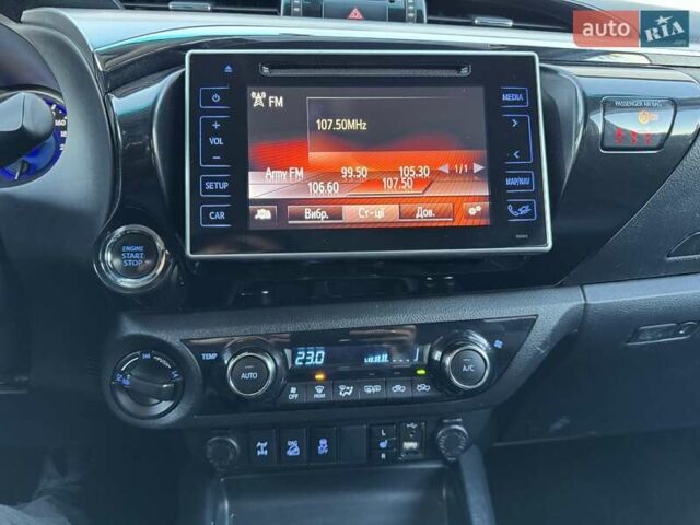 Тойота Хайлюкс 2016 в Сарнах на Automoto.ua Белый Тойота Хайлюкс, объемом двигателя 2.8 л и пробегом 174 тыс. км за 31900 $, фото 56 на Automoto.ua