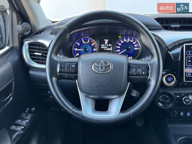 Тойота Хайлюкс 2016 в Сарнах на Automoto.ua Белый Тойота Хайлюкс, объемом двигателя 2.8 л и пробегом 174 тыс. км за 31900 $, фото 61 на Automoto.ua