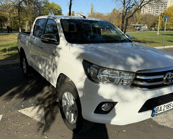 Білий Тойота Хайлюкс, об'ємом двигуна 2.39 л та пробігом 197 тис. км за 25500 $, фото 6 на Automoto.ua