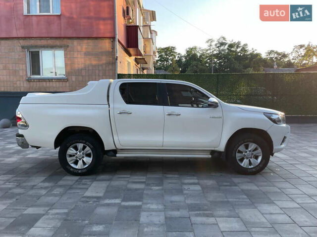 Білий Тойота Хайлюкс, об'ємом двигуна 2.4 л та пробігом 180 тис. км за 22500 $, фото 4 на Automoto.ua