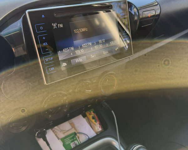 Білий Тойота Хайлюкс, об'ємом двигуна 2.39 л та пробігом 197 тис. км за 25500 $, фото 17 на Automoto.ua