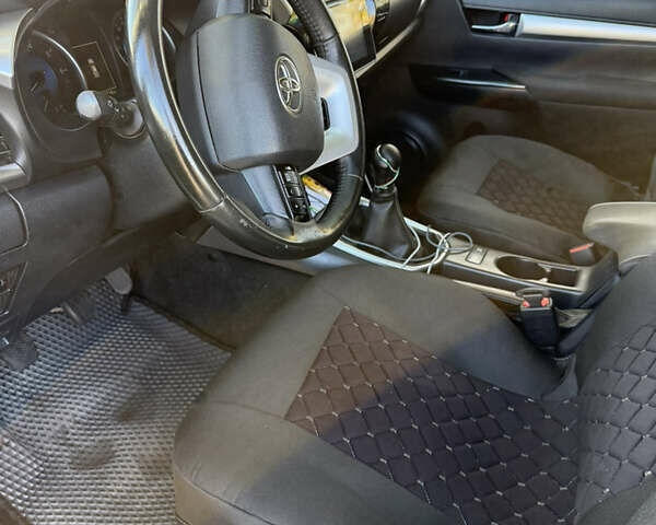 Білий Тойота Хайлюкс, об'ємом двигуна 2.39 л та пробігом 197 тис. км за 25500 $, фото 10 на Automoto.ua