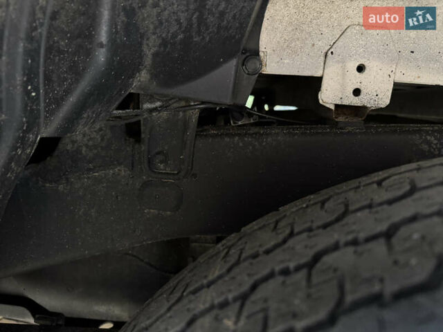 Белый Тойота Хайлюкс, объемом двигателя 2.4 л и пробегом 209 тыс. км за 20500 $, фото 21 на Automoto.ua