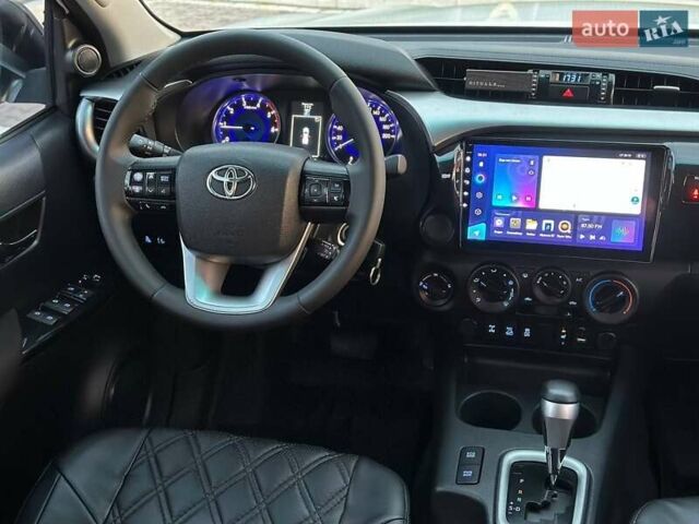 Білий Тойота Хайлюкс, об'ємом двигуна 2.8 л та пробігом 250 тис. км за 29950 $, фото 38 на Automoto.ua