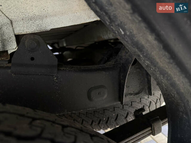 Белый Тойота Хайлюкс, объемом двигателя 2.4 л и пробегом 209 тыс. км за 20500 $, фото 22 на Automoto.ua