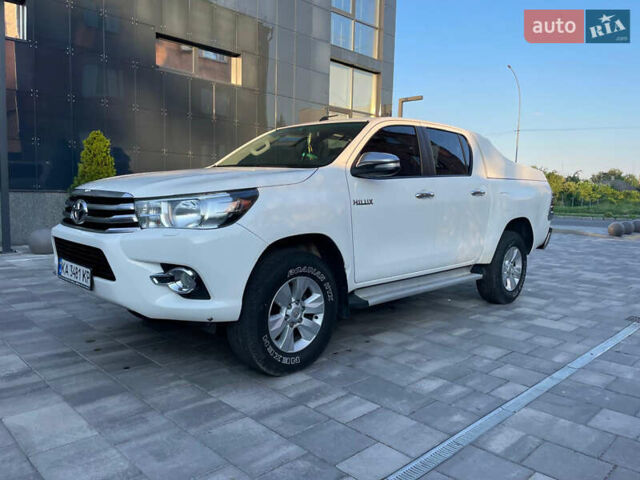 Білий Тойота Хайлюкс, об'ємом двигуна 2.4 л та пробігом 180 тис. км за 22500 $, фото 6 на Automoto.ua
