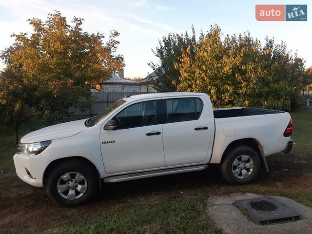 Білий Тойота Хайлюкс, об'ємом двигуна 2.39 л та пробігом 95 тис. км за 32500 $, фото 3 на Automoto.ua