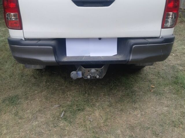 Тойота Хайлюкс 2019 в Черкассах на Automoto.ua Белый Тойота Хайлюкс, объемом двигателя 0 л и пробегом 95 тыс. км за 31000 $, фото 5 на Automoto.ua