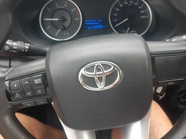 Тойота Хайлюкс 2019 в Черкассах на Automoto.ua Белый Тойота Хайлюкс, объемом двигателя 0 л и пробегом 95 тыс. км за 31000 $, фото 6 на Automoto.ua