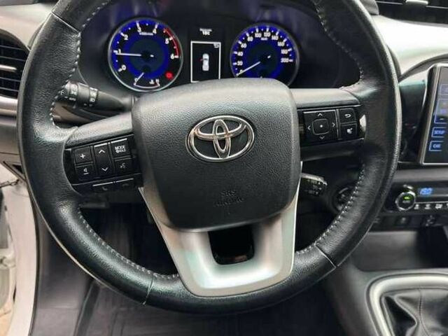 Білий Тойота Хайлюкс, об'ємом двигуна 2.39 л та пробігом 165 тис. км за 30500 $, фото 10 на Automoto.ua