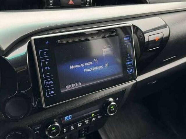 Білий Тойота Хайлюкс, об'ємом двигуна 2.39 л та пробігом 165 тис. км за 30500 $, фото 14 на Automoto.ua