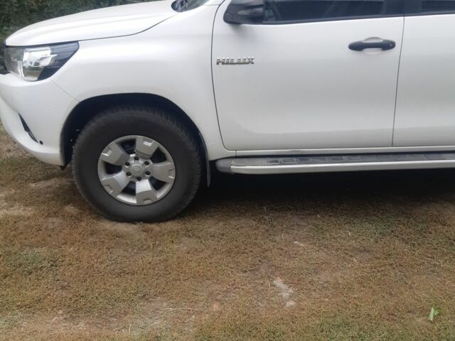 Тойота Хайлюкс 2019 в Черкассах на Automoto.ua Белый Тойота Хайлюкс, объемом двигателя 0 л и пробегом 95 тыс. км за 31000 $, фото 1 на Automoto.ua