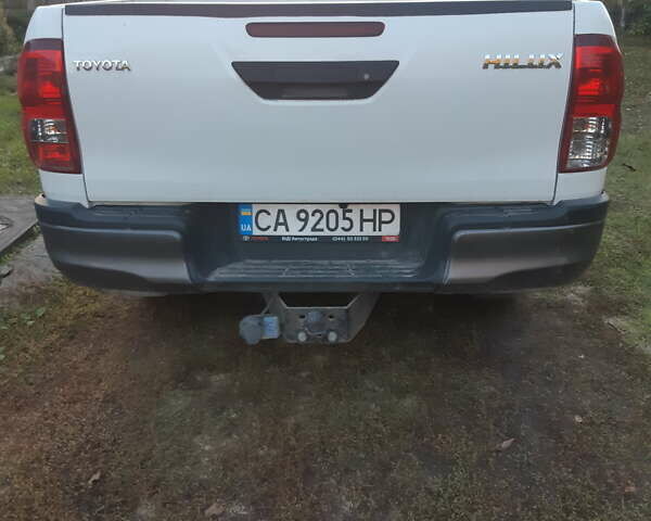 Білий Тойота Хайлюкс, об'ємом двигуна 2.39 л та пробігом 95 тис. км за 32500 $, фото 4 на Automoto.ua