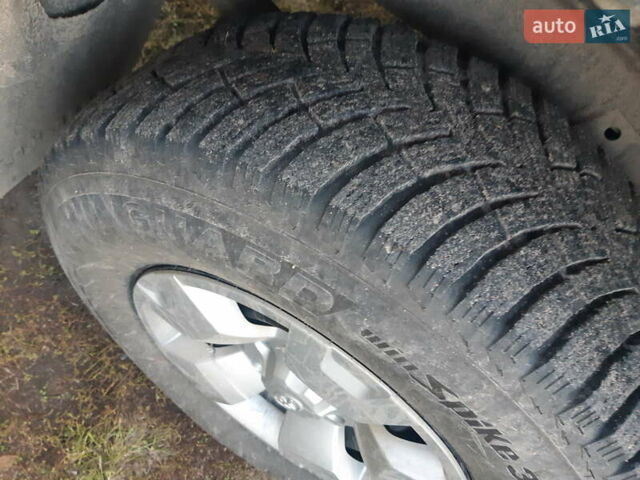 Білий Тойота Хайлюкс, об'ємом двигуна 2.39 л та пробігом 95 тис. км за 32500 $, фото 5 на Automoto.ua