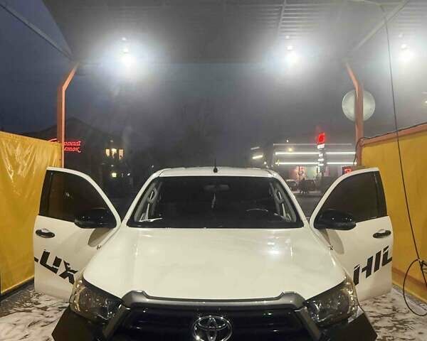 Белый Тойота Хайлюкс, объемом двигателя 2.39 л и пробегом 176 тыс. км за 33500 $, фото 15 на Automoto.ua