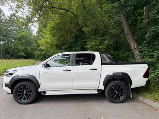 Белый Тойота Хайлюкс, объемом двигателя 2.8 л и пробегом 33 тыс. км за 13000 $, фото 3 на Automoto.ua