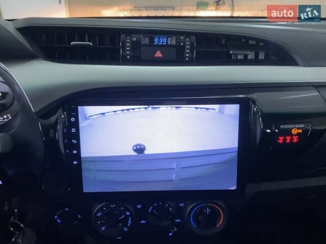 Белый Тойота Хайлюкс, объемом двигателя 2.4 л и пробегом 16 тыс. км за 40777 $, фото 37 на Automoto.ua