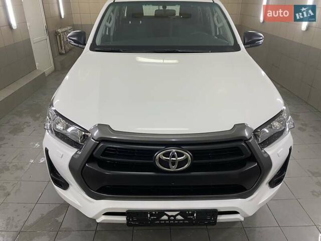 Белый Тойота Хайлюкс, объемом двигателя 2.4 л и пробегом 16 тыс. км за 40777 $, фото 12 на Automoto.ua