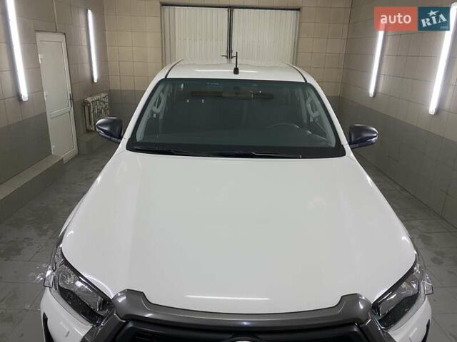 Белый Тойота Хайлюкс, объемом двигателя 2.4 л и пробегом 16 тыс. км за 40777 $, фото 14 на Automoto.ua