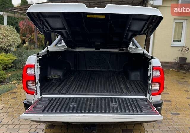 Білий Тойота Хайлюкс, об'ємом двигуна 2.76 л та пробігом 123 тис. км за 42000 $, фото 5 на Automoto.ua