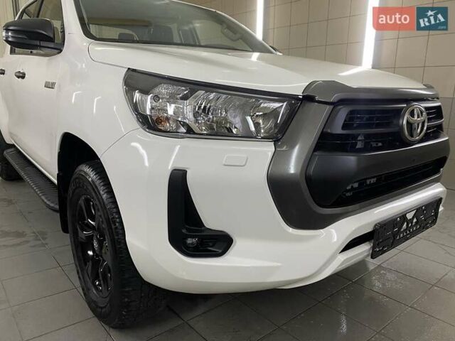 Белый Тойота Хайлюкс, объемом двигателя 2.4 л и пробегом 16 тыс. км за 40777 $, фото 10 на Automoto.ua