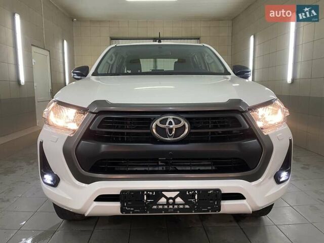 Белый Тойота Хайлюкс, объемом двигателя 2.4 л и пробегом 16 тыс. км за 40777 $, фото 19 на Automoto.ua