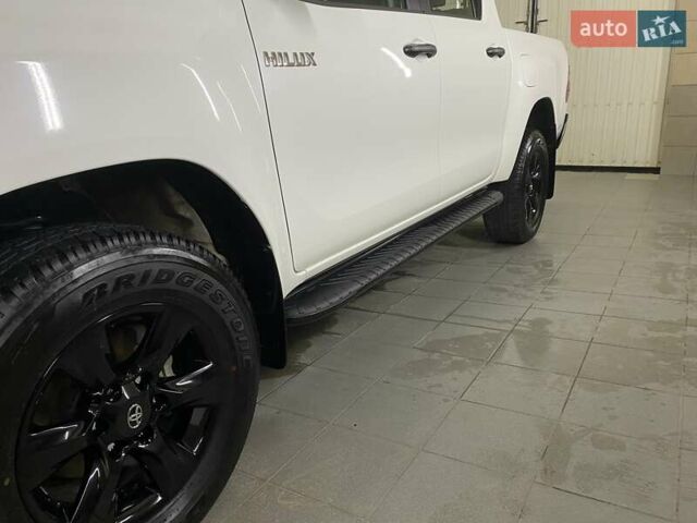 Белый Тойота Хайлюкс, объемом двигателя 2.4 л и пробегом 16 тыс. км за 40777 $, фото 7 на Automoto.ua