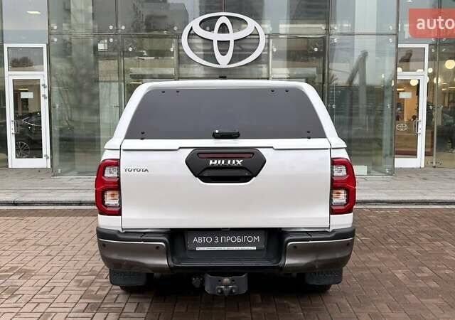 Білий Тойота Хайлюкс, об'ємом двигуна 2.76 л та пробігом 59 тис. км за 46960 $, фото 3 на Automoto.ua