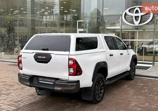 Білий Тойота Хайлюкс, об'ємом двигуна 2.76 л та пробігом 59 тис. км за 46960 $, фото 16 на Automoto.ua