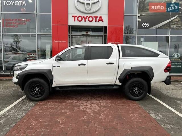 Белый Тойота Хайлюкс, объемом двигателя 2.76 л и пробегом 24 тыс. км за 52886 $, фото 3 на Automoto.ua