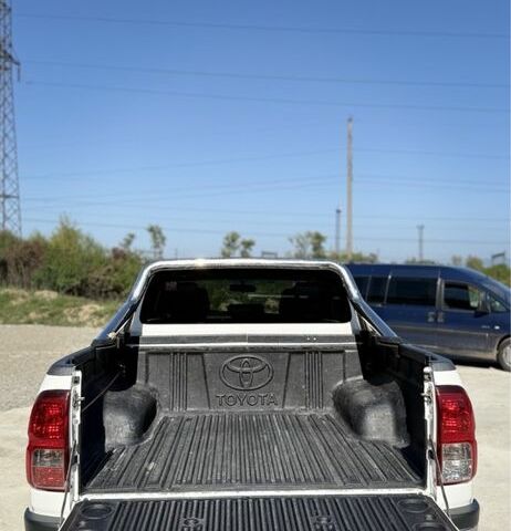 Білий Тойота Хайлюкс, об'ємом двигуна 0 л та пробігом 340 тис. км за 22000 $, фото 6 на Automoto.ua