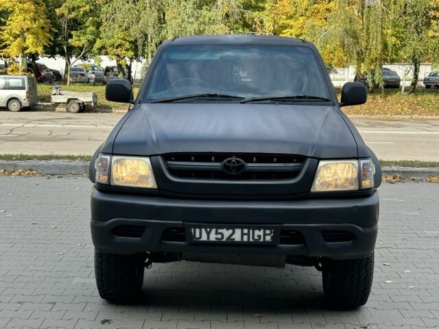 Чорний Тойота Хайлюкс, об'ємом двигуна 2.5 л та пробігом 200 тис. км за 5450 $, фото 7 на Automoto.ua