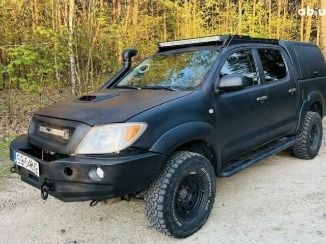 Черный Тойота Хайлюкс, объемом двигателя 0 л и пробегом 250 тыс. км за 2650 $, фото 3 на Automoto.ua