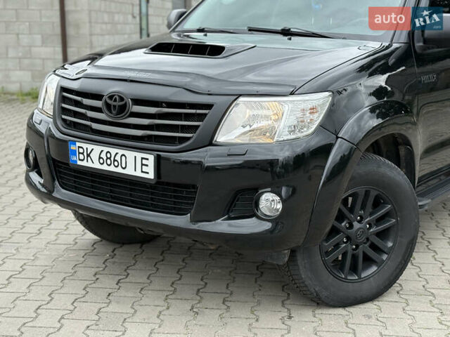 Чорний Тойота Хайлюкс, об'ємом двигуна 2.98 л та пробігом 230 тис. км за 22000 $, фото 32 на Automoto.ua