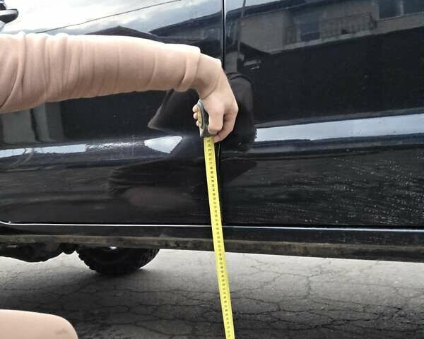 Чорний Тойота Хайлюкс, об'ємом двигуна 2.5 л та пробігом 259 тис. км за 17500 $, фото 40 на Automoto.ua