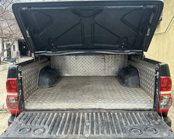 Тойота Хайлюкс 2012 у Миколаєві на Automoto.ua Чорний Тойота Хайлюкс, об'ємом двигуна 2.5 л та пробігом 259 тис. км за 16700 $, фото 13 на Automoto.ua