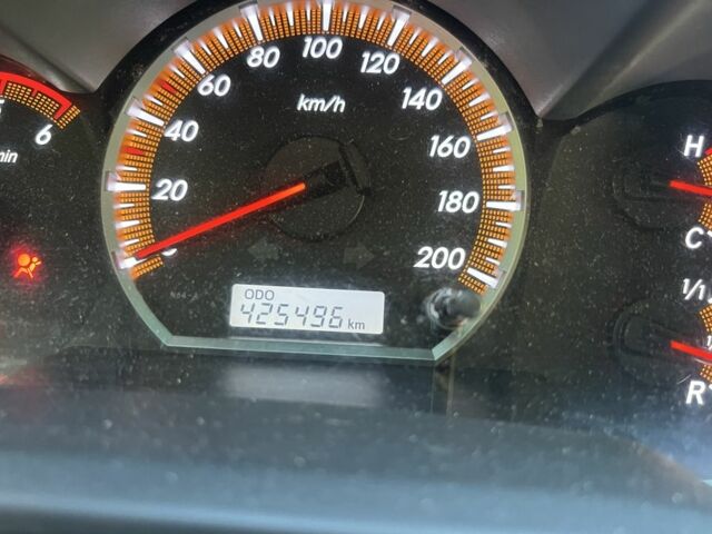 Черный Тойота Хайлюкс, объемом двигателя 2.5 л и пробегом 434 тыс. км за 10000 $, фото 5 на Automoto.ua