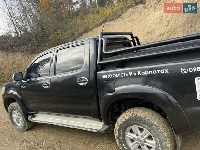 Чорний Тойота Хайлюкс, об'ємом двигуна 2.5 л та пробігом 358 тис. км за 21000 $, фото 4 на Automoto.ua