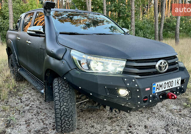 Чорний Тойота Хайлюкс, об'ємом двигуна 2.76 л та пробігом 397 тис. км за 30000 $, фото 9 на Automoto.ua