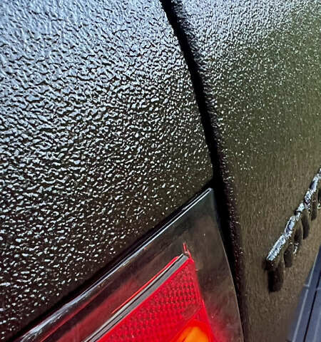 Чорний Тойота Хайлюкс, об'ємом двигуна 2.76 л та пробігом 397 тис. км за 30000 $, фото 25 на Automoto.ua